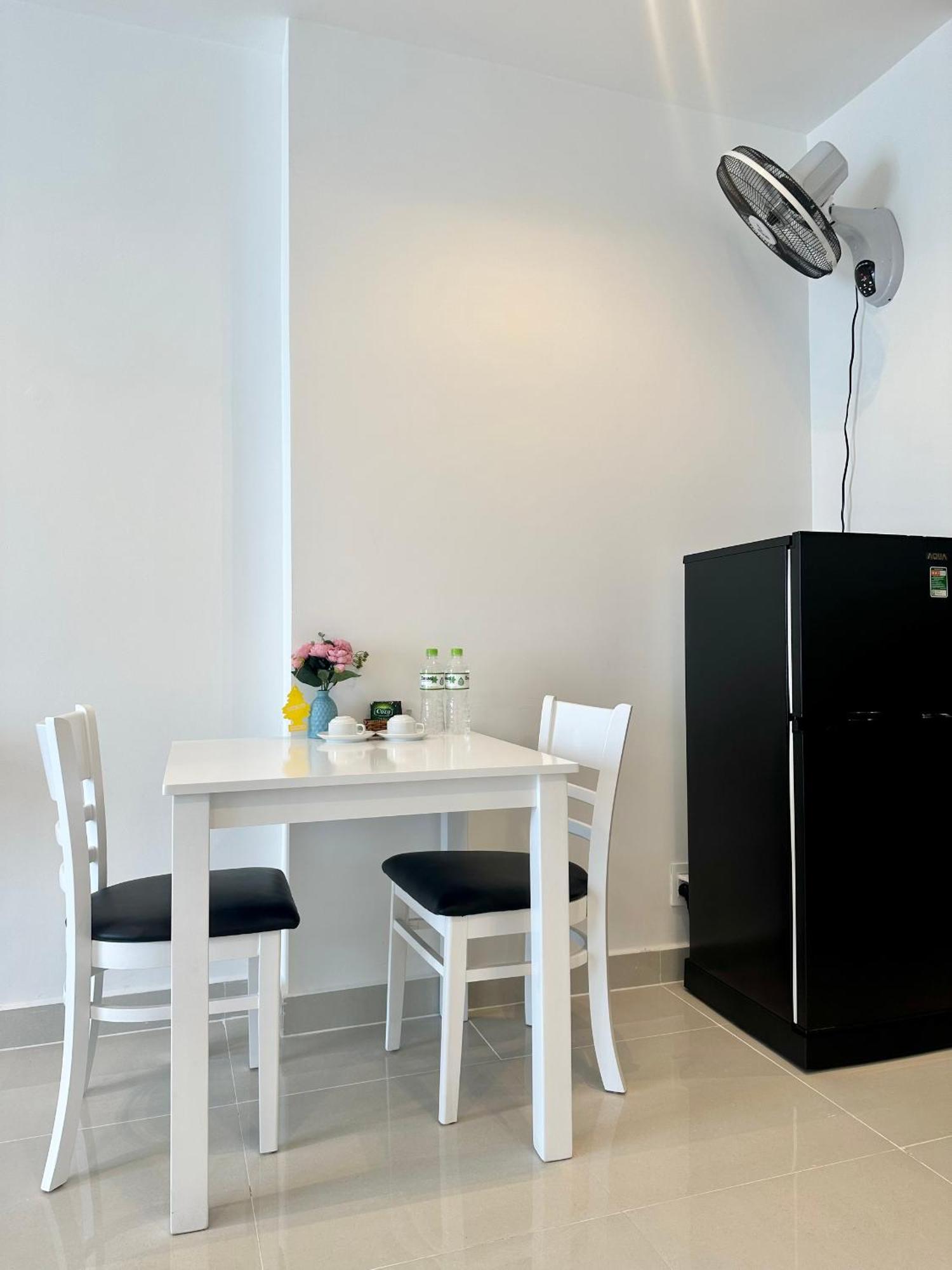 Teddy Apartment At Sky Center Luxury Хошимин Екстериор снимка