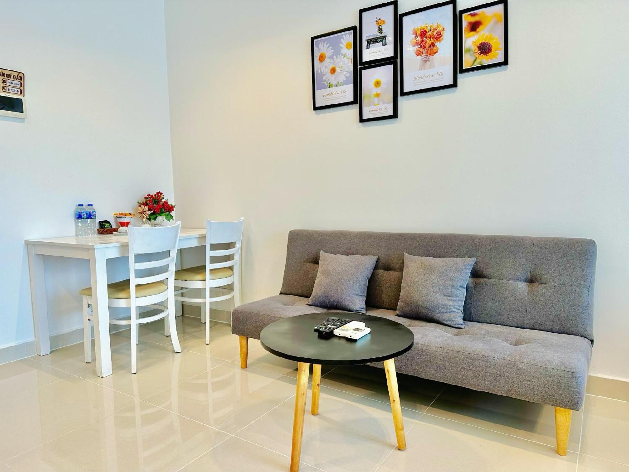 Teddy Apartment At Sky Center Luxury Хошимин Екстериор снимка
