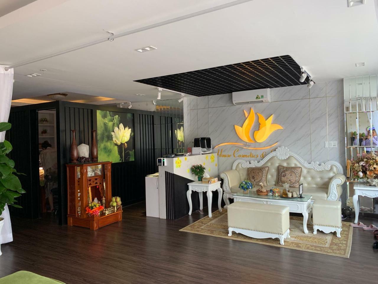 Teddy Apartment At Sky Center Luxury Хошимин Екстериор снимка