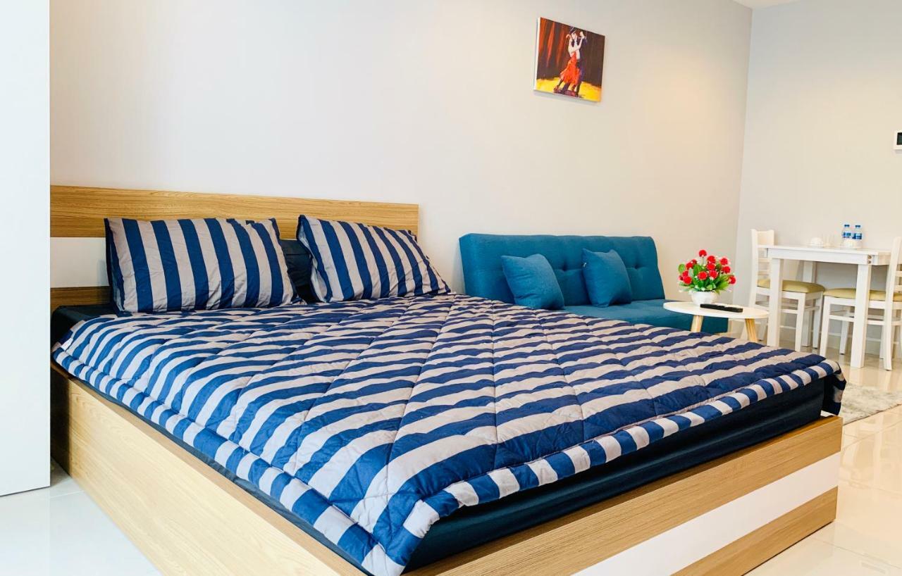 Teddy Apartment At Sky Center Luxury Хошимин Екстериор снимка