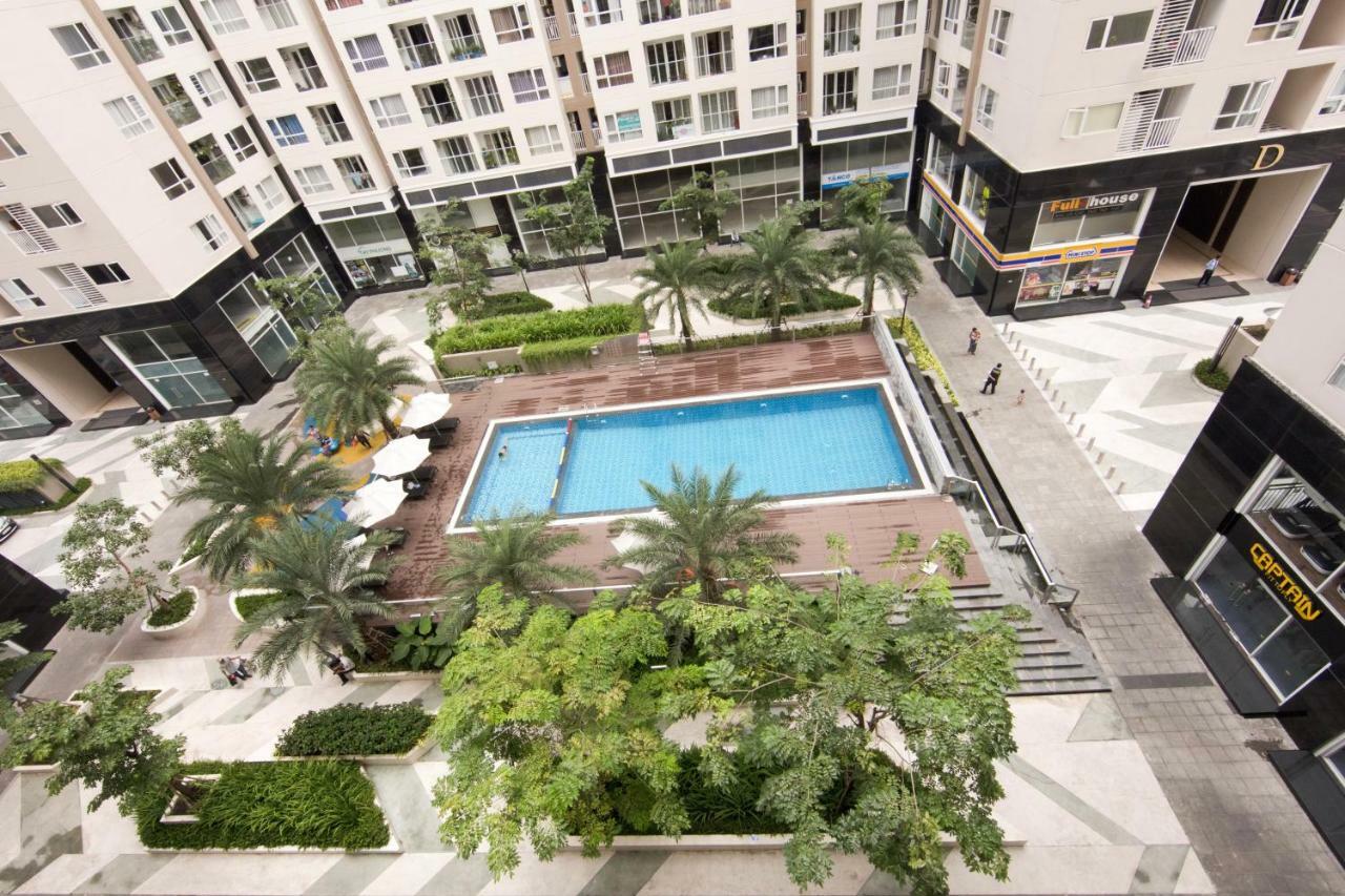 Teddy Apartment At Sky Center Luxury Хошимин Екстериор снимка