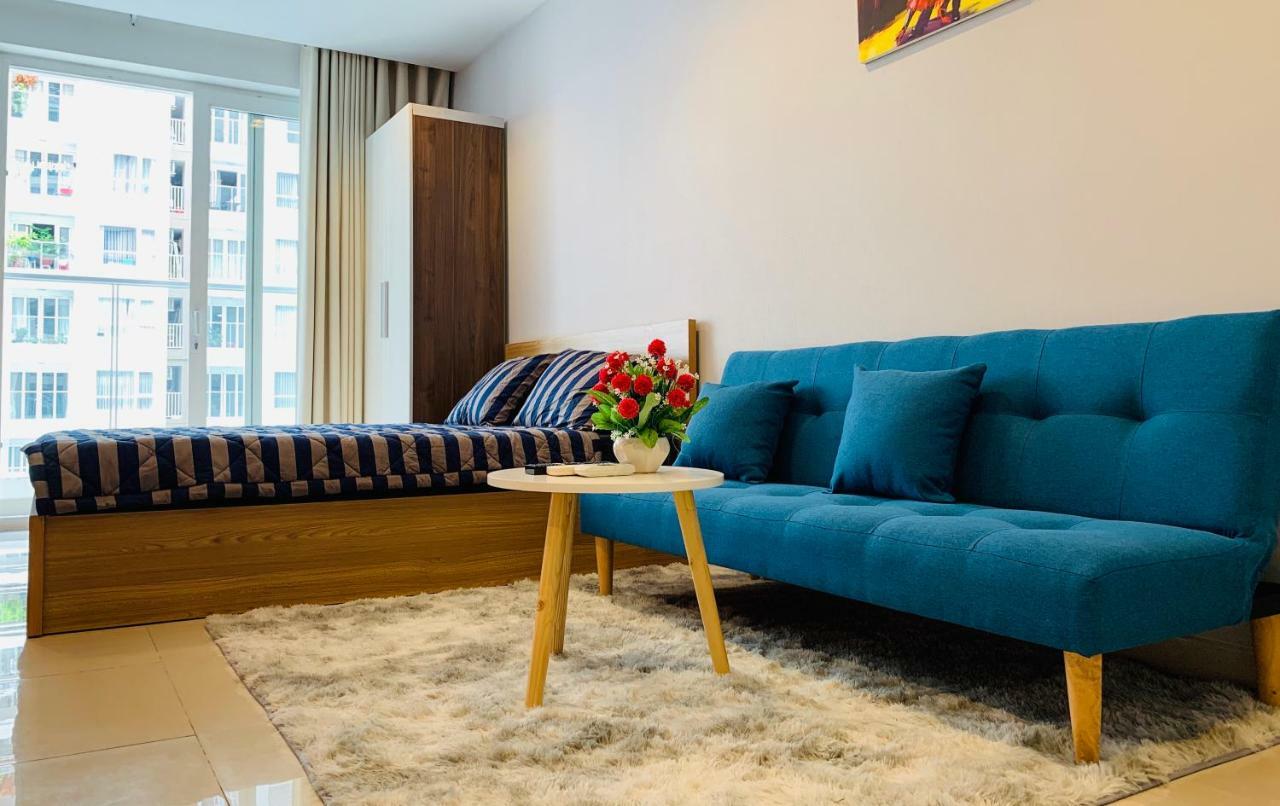 Teddy Apartment At Sky Center Luxury Хошимин Екстериор снимка