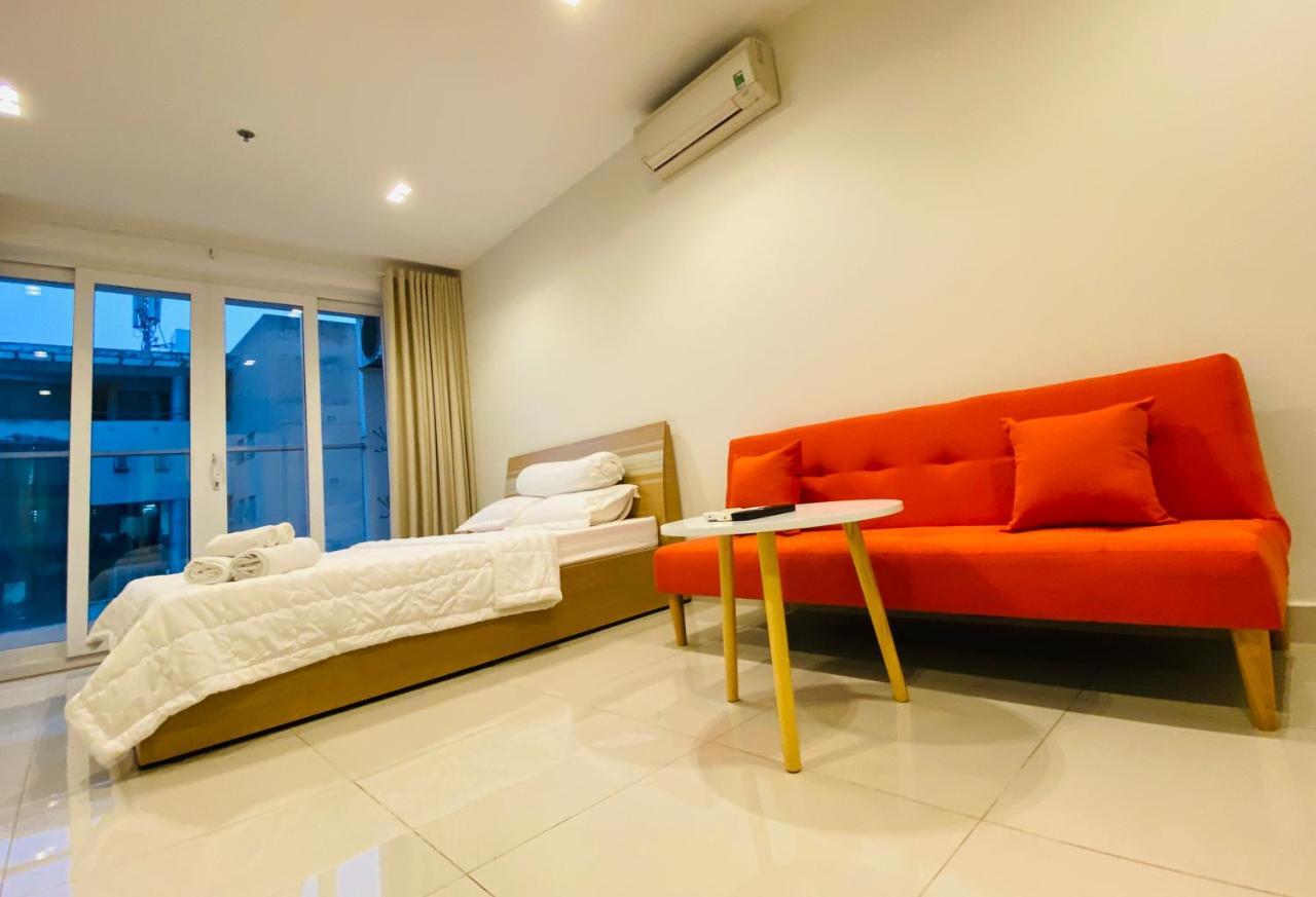 Teddy Apartment At Sky Center Luxury Хошимин Екстериор снимка
